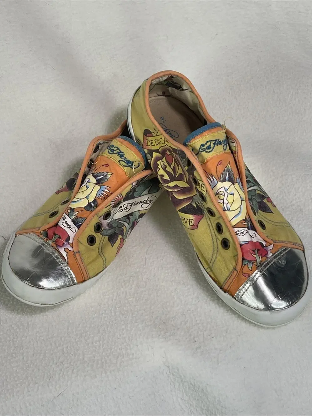 Y2K Ed Hardy Women’s Shoes Size 7 Yellow/ Orange With Metallic Style Cap Toe